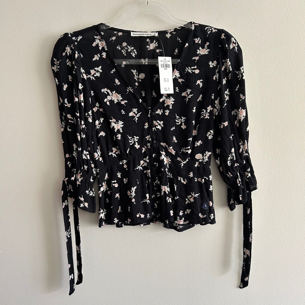 NWT Abercrombie & Fitch Peplum Top Black Small Floral Button Front Tie Sleeve